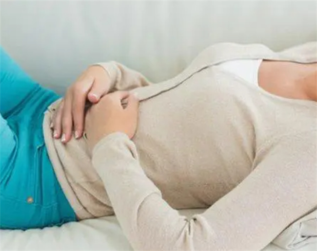 怀孕12周肚子有点疼正常吗