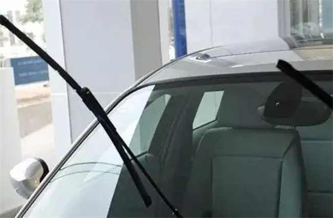 为什么有的车后窗没有雨刮器