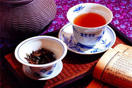 红茶和绿茶的区别适合什么人喝